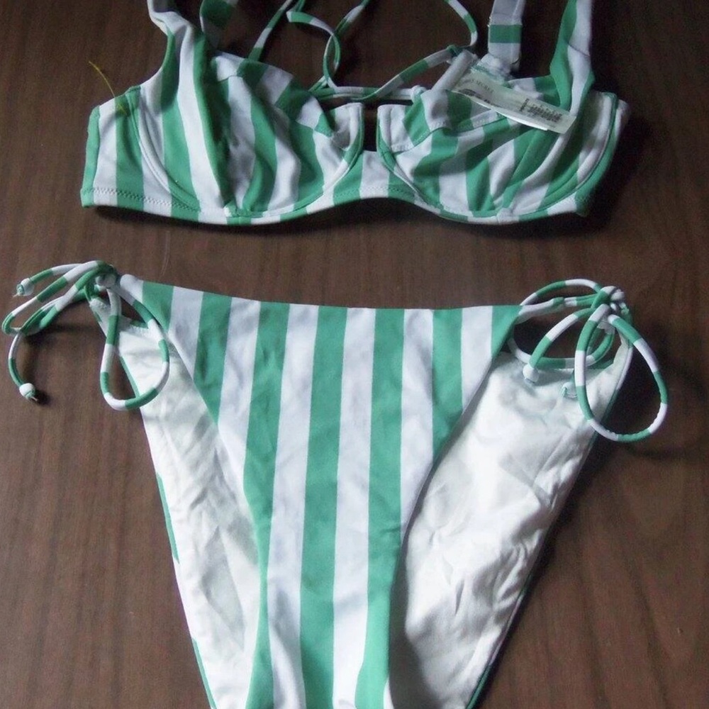 Excellent VICTORIA'S SECRET Green & White Striped Bikini 34D Top, Medium Bottoms